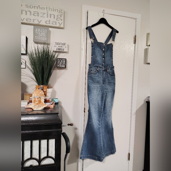 High-Rise Blue Denim Overalls Jeans - Womens - Picture 15 of 16